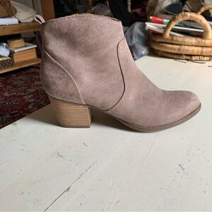 Franco Sarto Huette Ankle boots booties in taupe beige 8.5